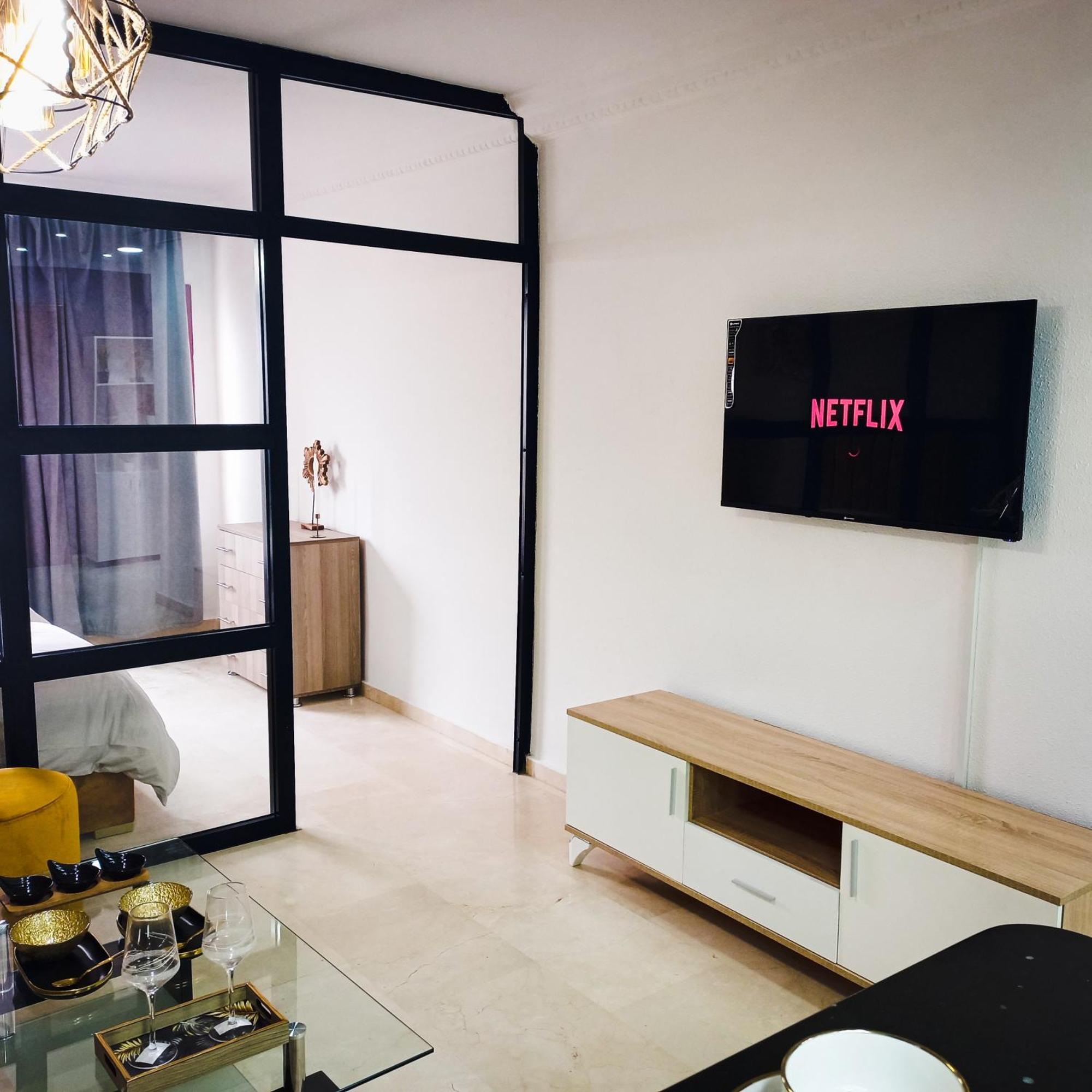 Nouveau Appartement Au Plein Centre Ville En Face Hilton & La Gare De Train Tgv M2 Tanger Eksteriør bilde